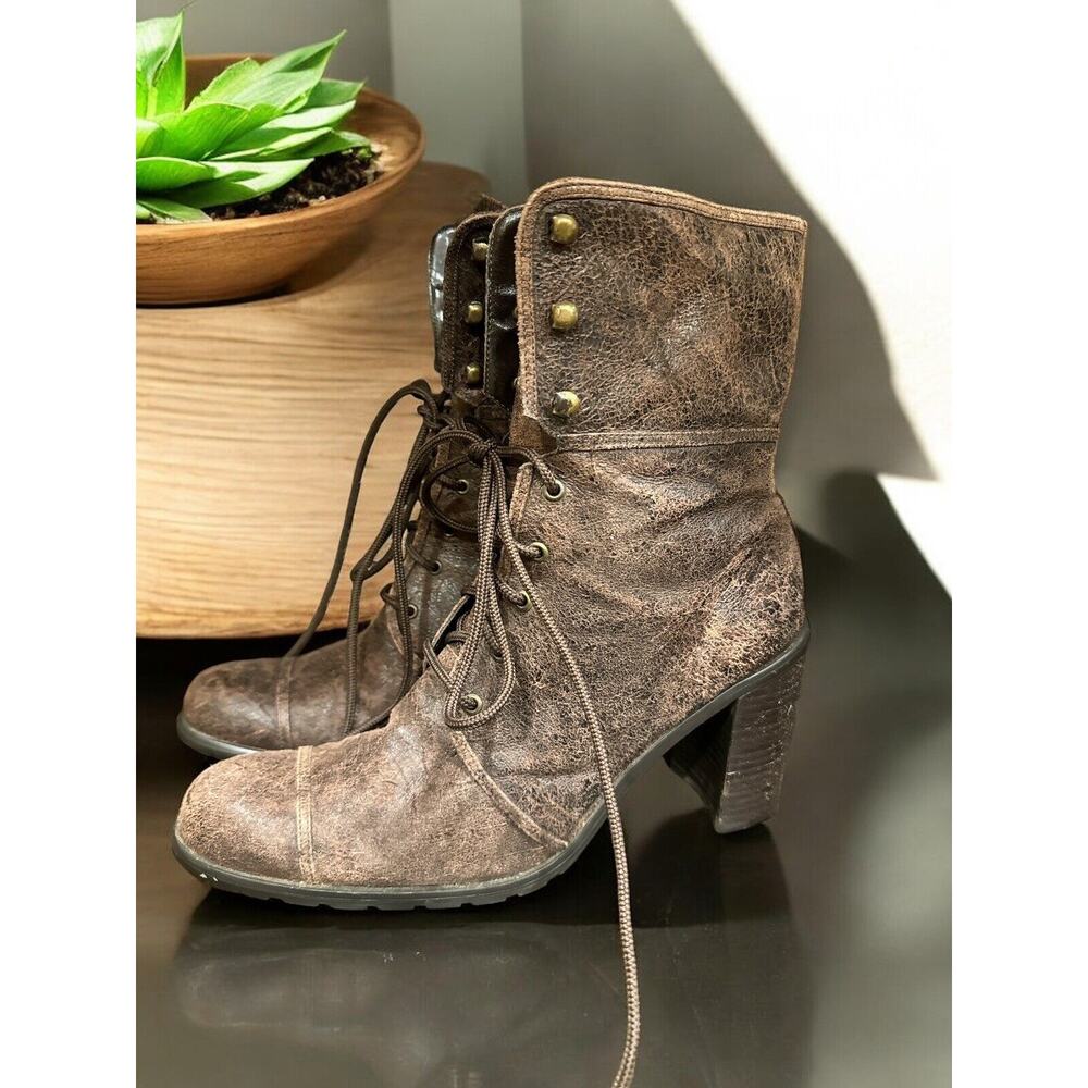 Vtg GUESS By Marciano Women's Lace Up Boho Distressed Look Boots Dark Brown 8.5